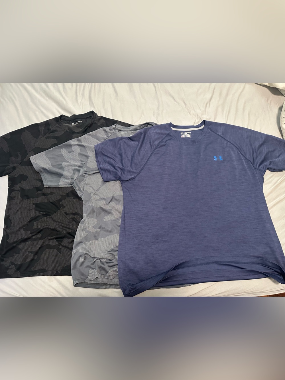Lot of 3 Men's Under Armour Performance Top XXL